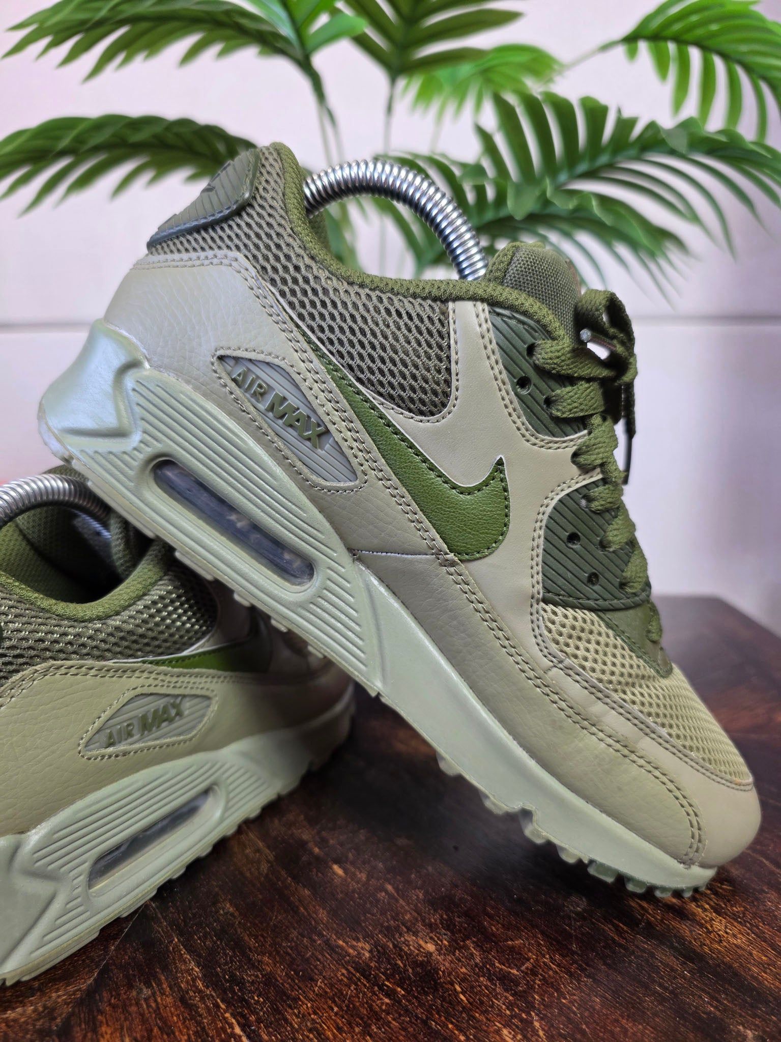 Nike Air Max 90 Essential Trooper maat 38,5