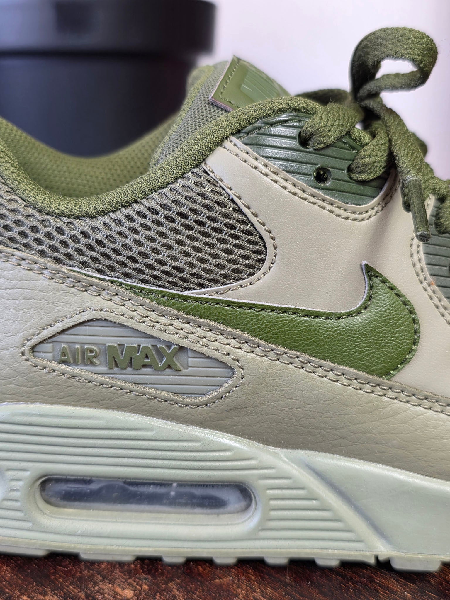 Nike Air Max 90 Essential Trooper maat 38,5