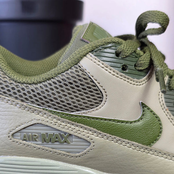 Nike Air Max 90 Essential Trooper maat 38,5
