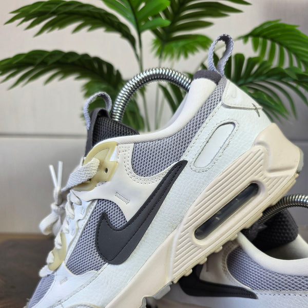 Nike Air Max 90 Futura 