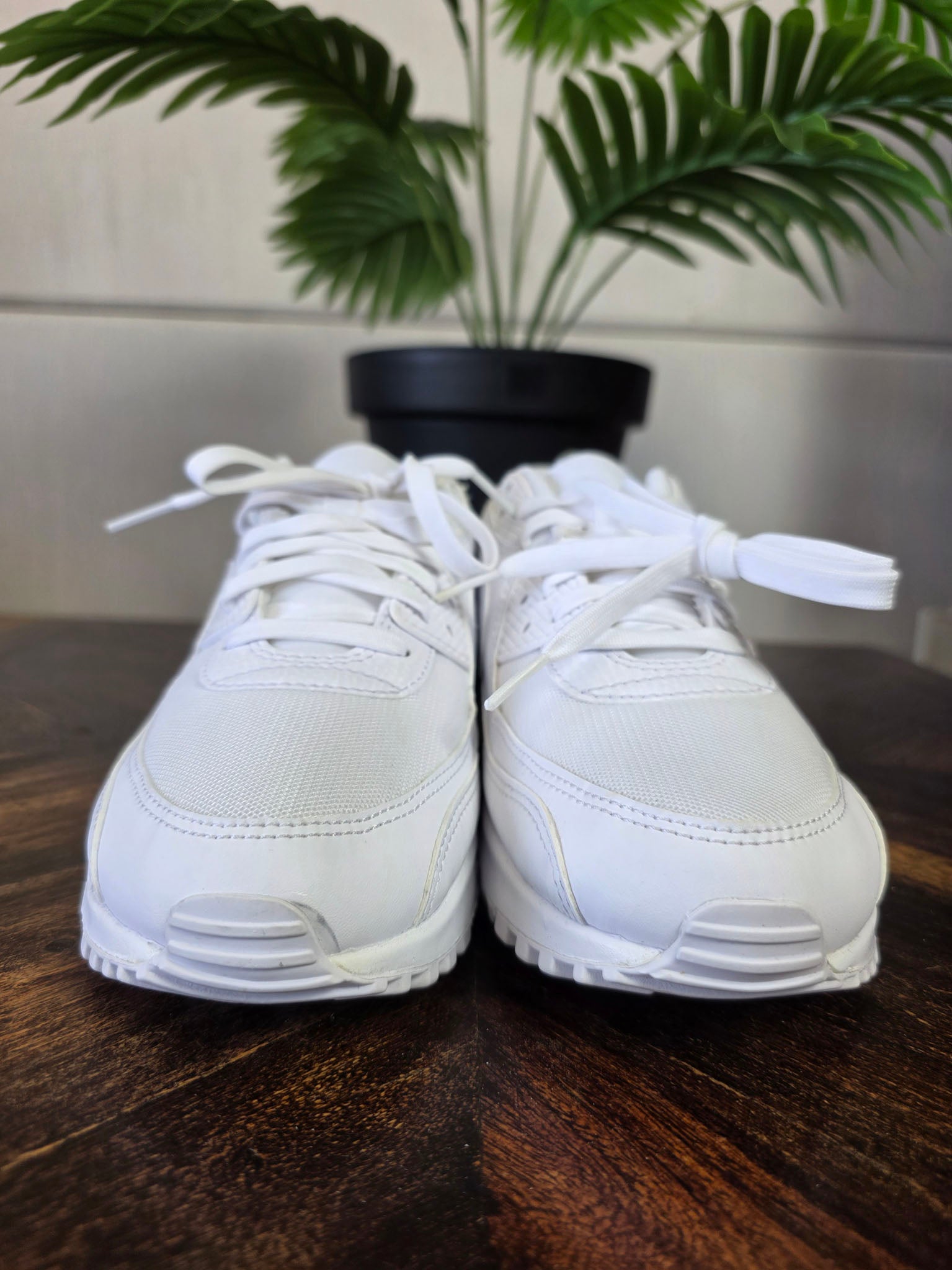 Nike Air Max 90 Triple White maat 42,5
