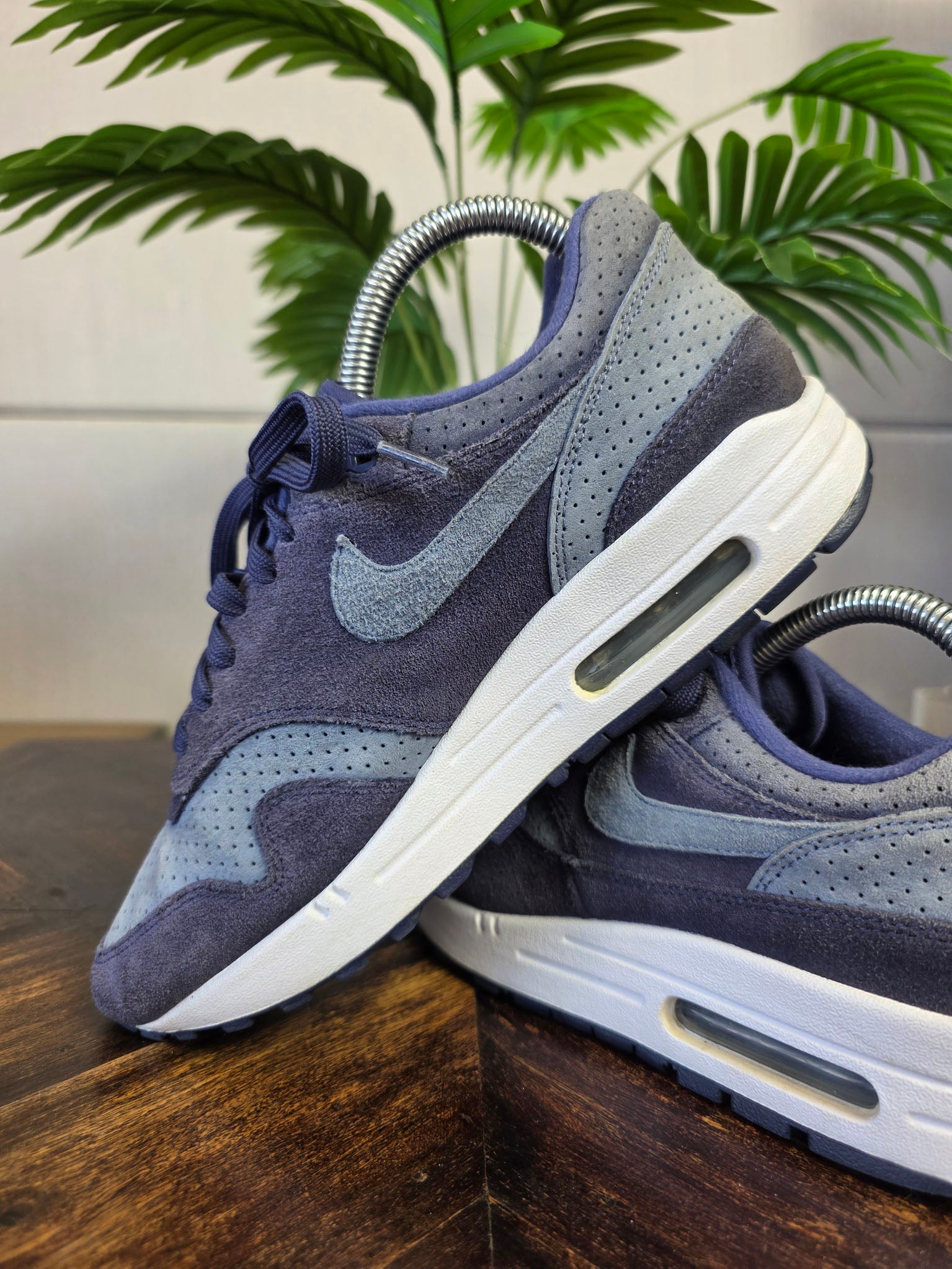 Nike Air Max 1 Indigo Perf maat 38,5