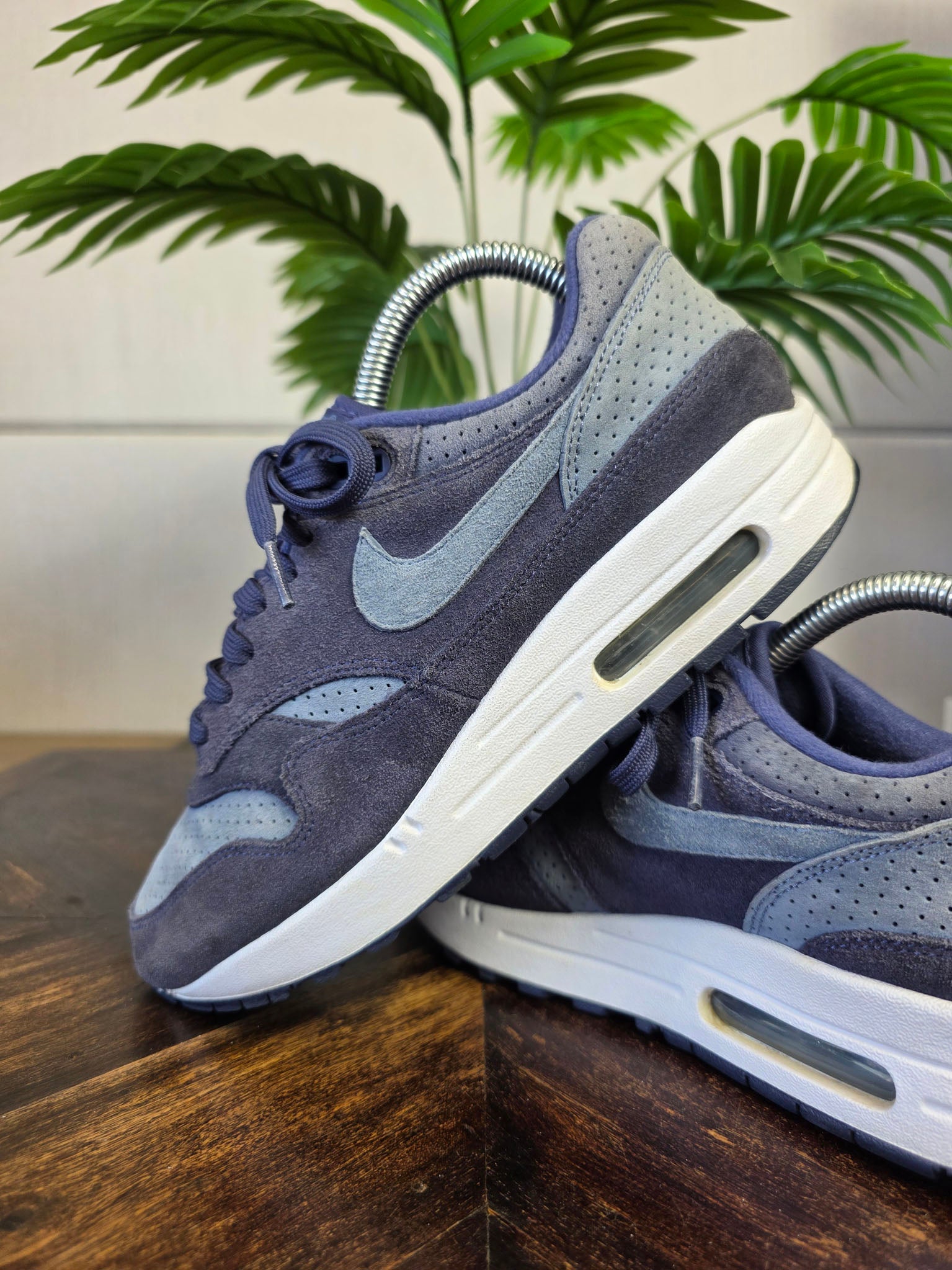 Nike Air Max 1 Indigo Perf maat 38,5