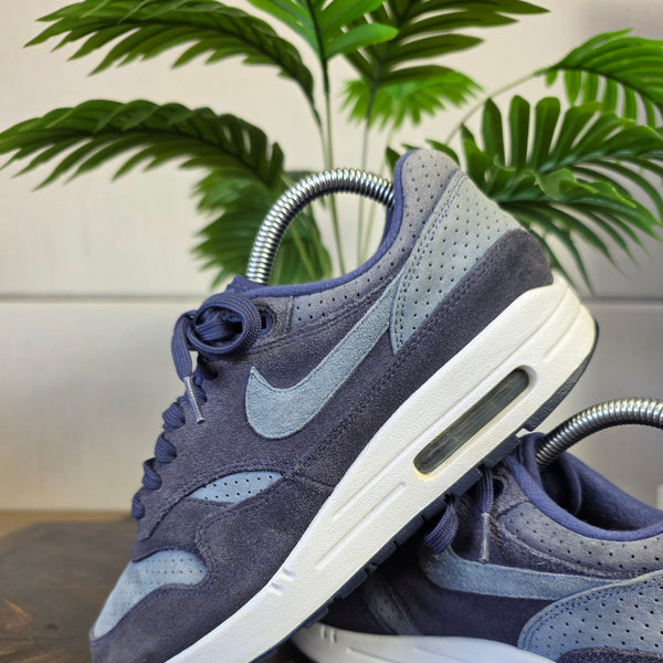Nike Air Max 1 Indigo Perf maat 38,5