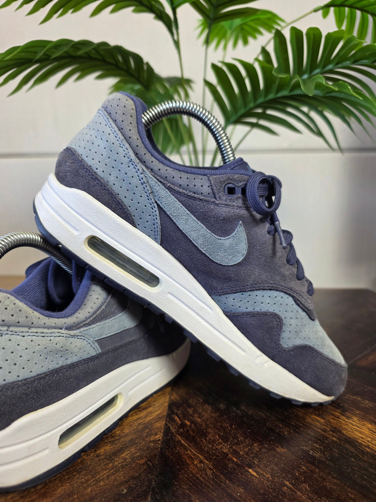 Nike Air Max 1 Indigo Perf maat 38,5