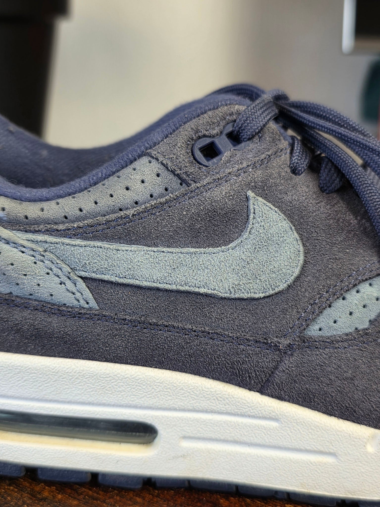 Nike Air Max 1 Indigo Perf maat 38,5