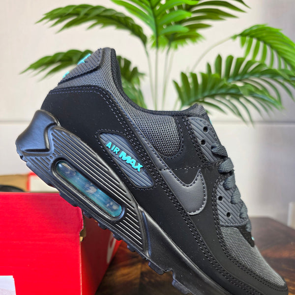 Nike Air Max 90 Black Tiffany maat 40