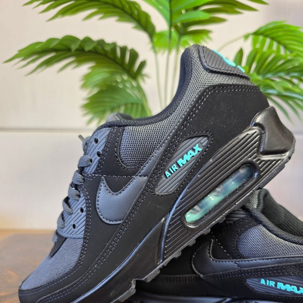 Nike Air Max 90 Black Tiffany maat 40