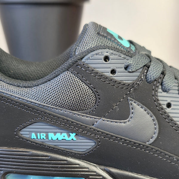Nike Air Max 90 Black Tiffany maat 40
