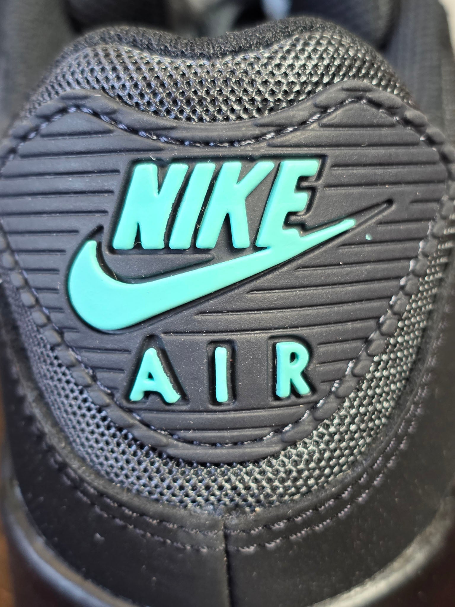 Nike Air Max 90 Black Tiffany maat 40