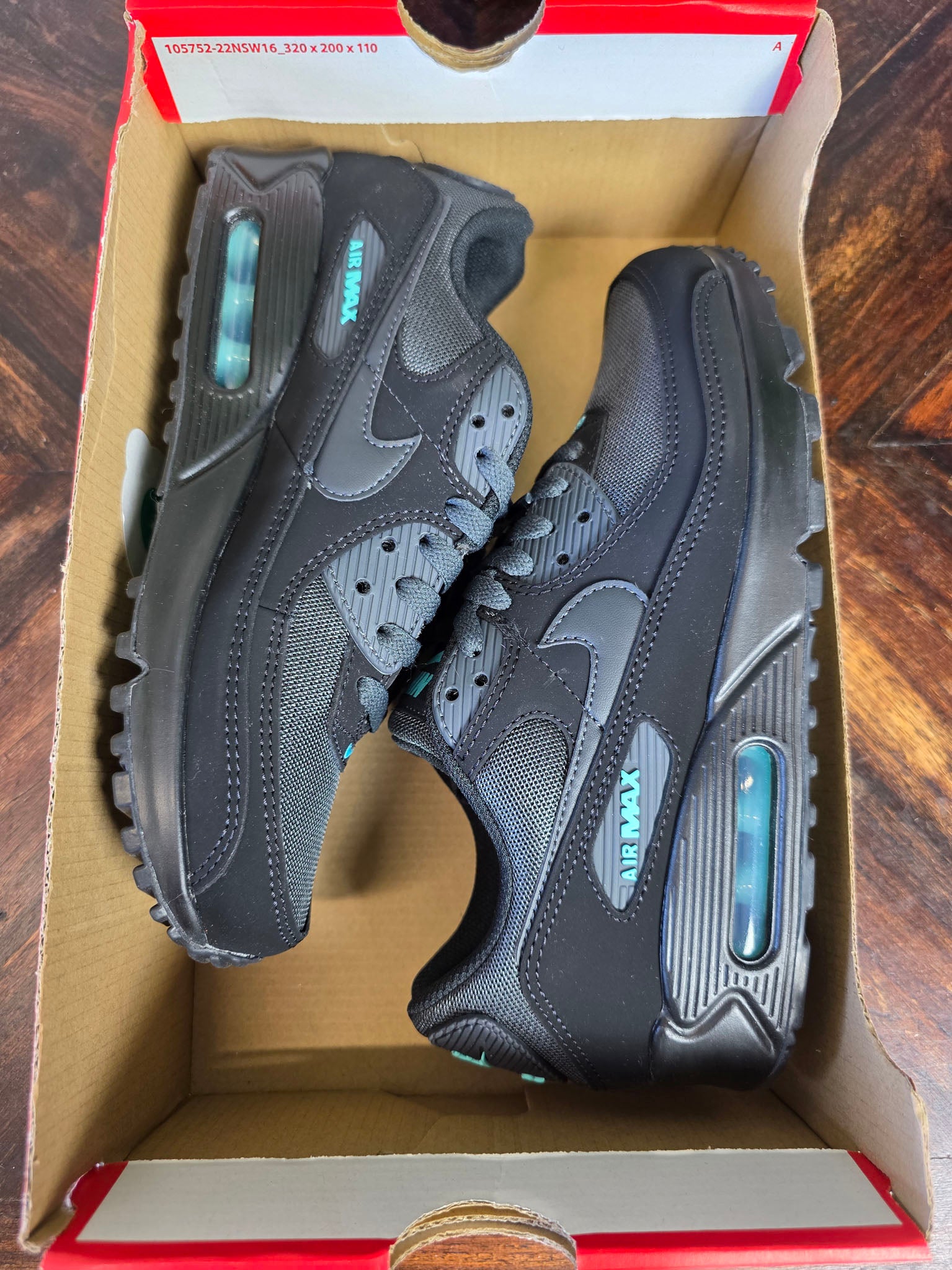 Nike Air Max 90 Black Tiffany maat 40