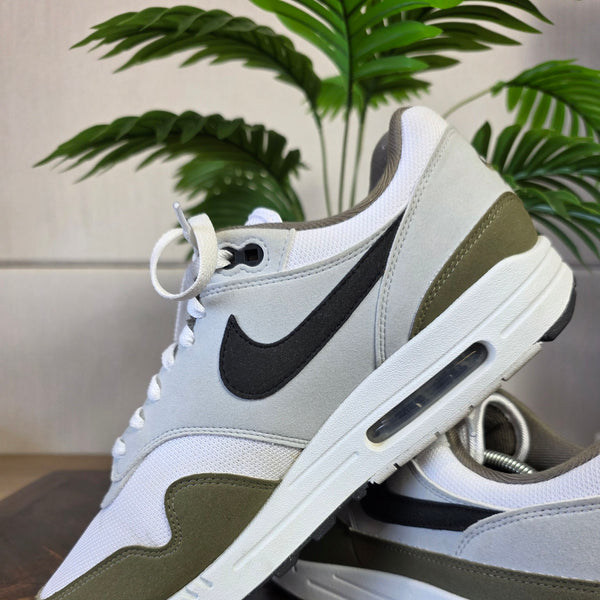 Nike Air Max 1 Medium Olive maat 46