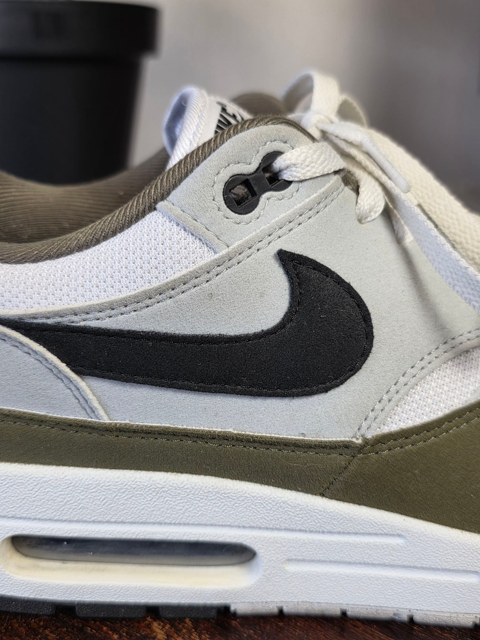 Nike Air Max 1 Medium Olive maat 46