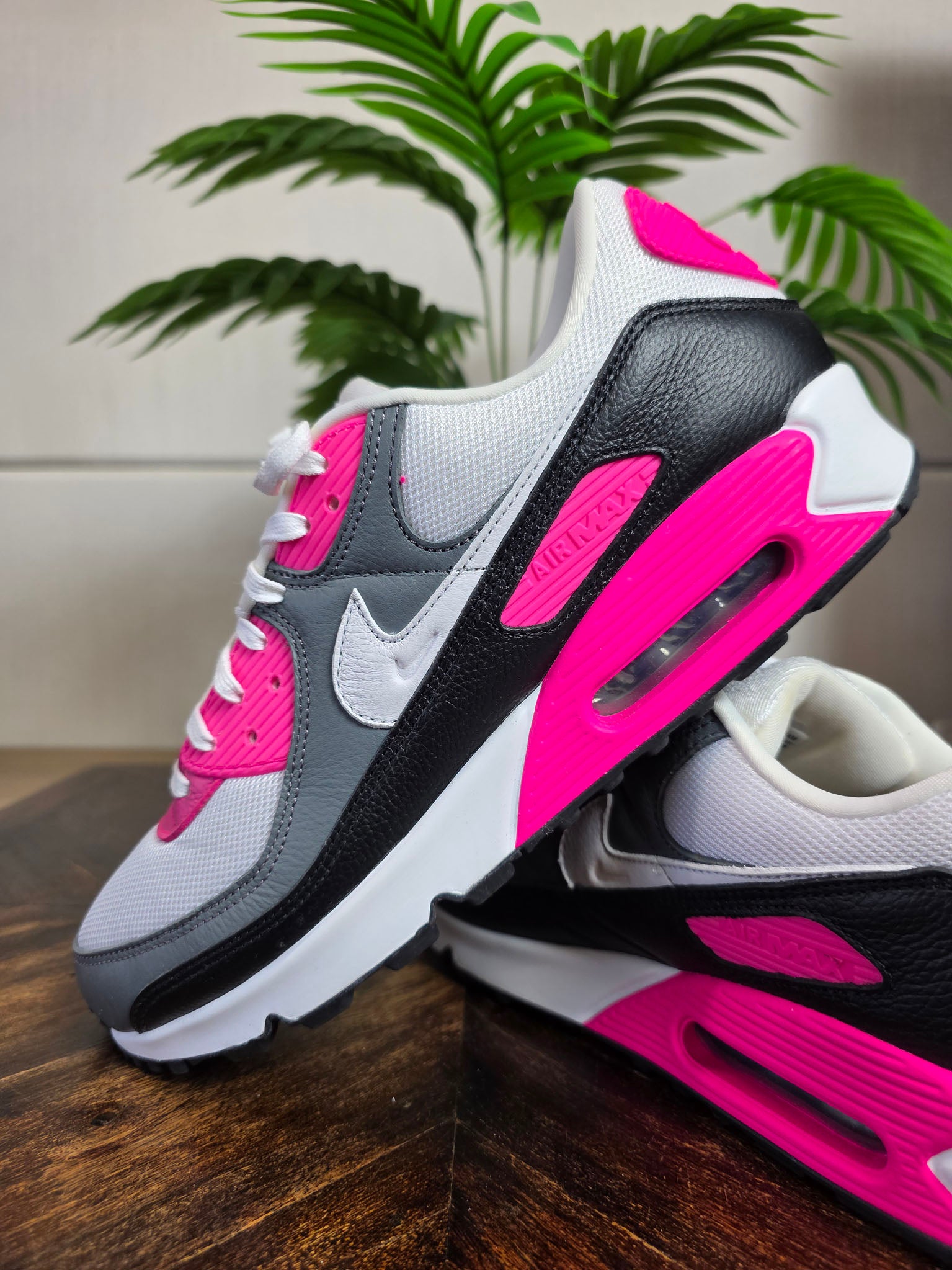 Nike Air Max 90 Pink Black Grey maat 45