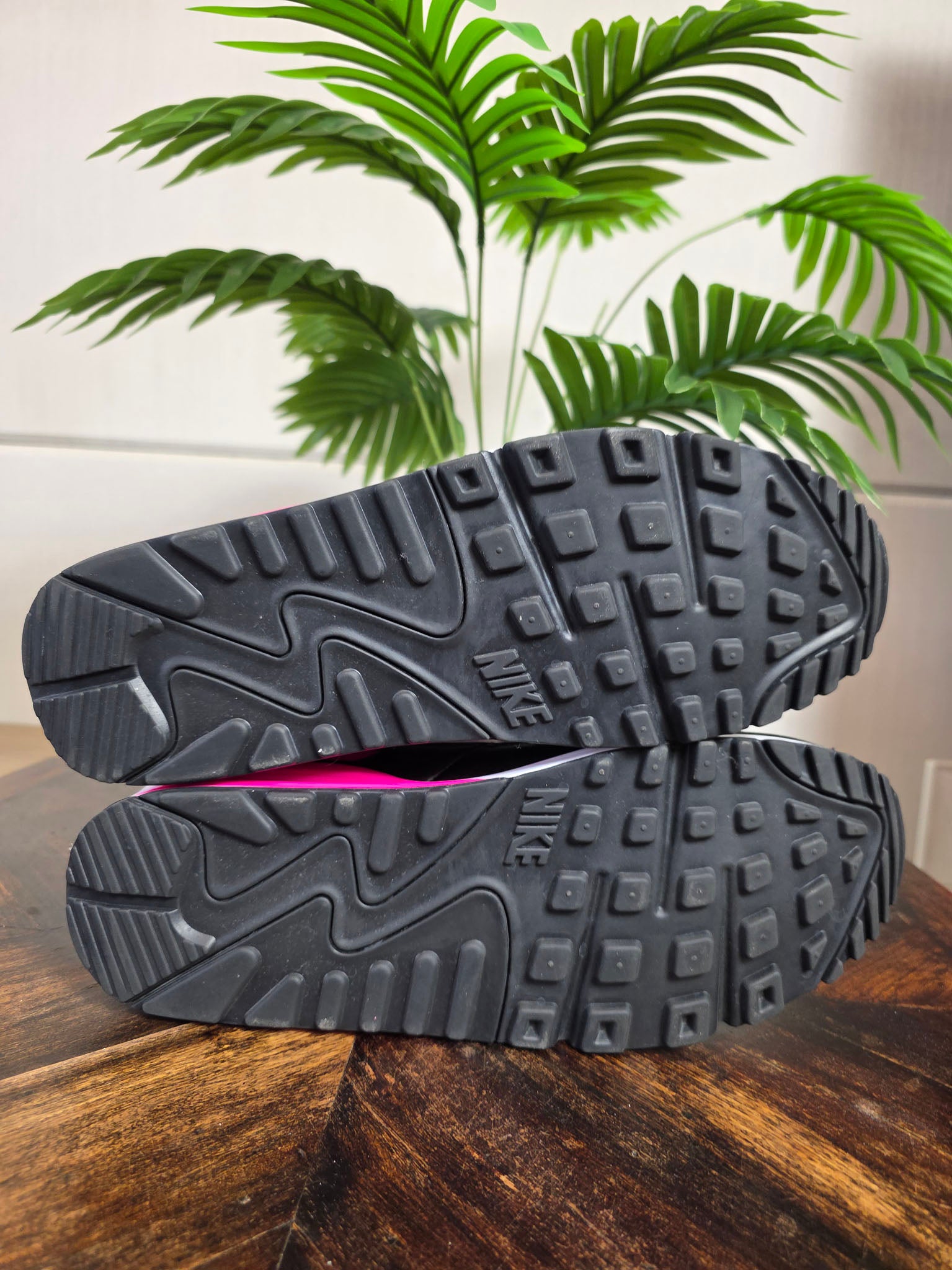 Nike Air Max 90 Pink Black Grey maat 45