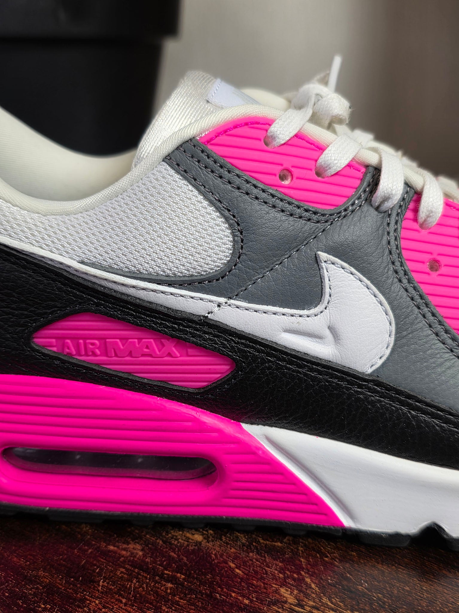 Nike Air Max 90 Pink Black Grey maat 45