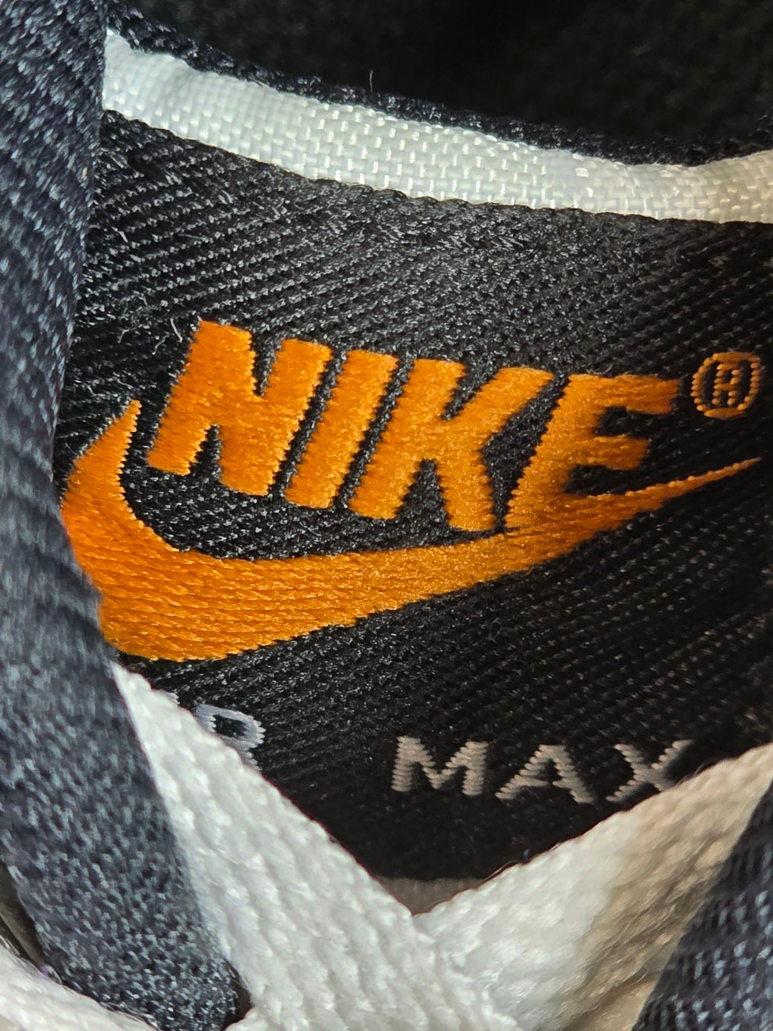 Nike Air Max 90 GS Monarch maat 38