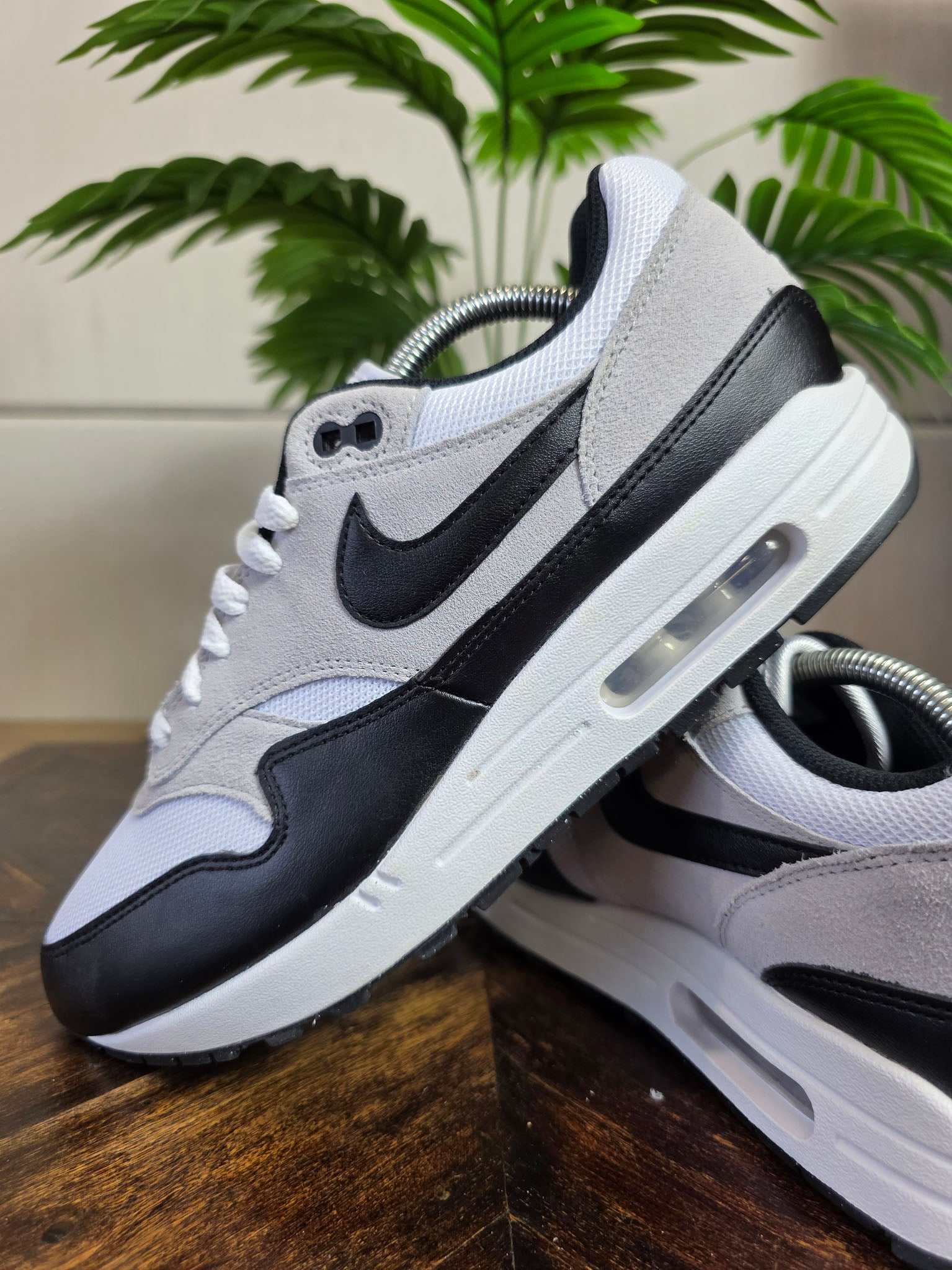 Nike Air Max 1 Essential Black White maat 43