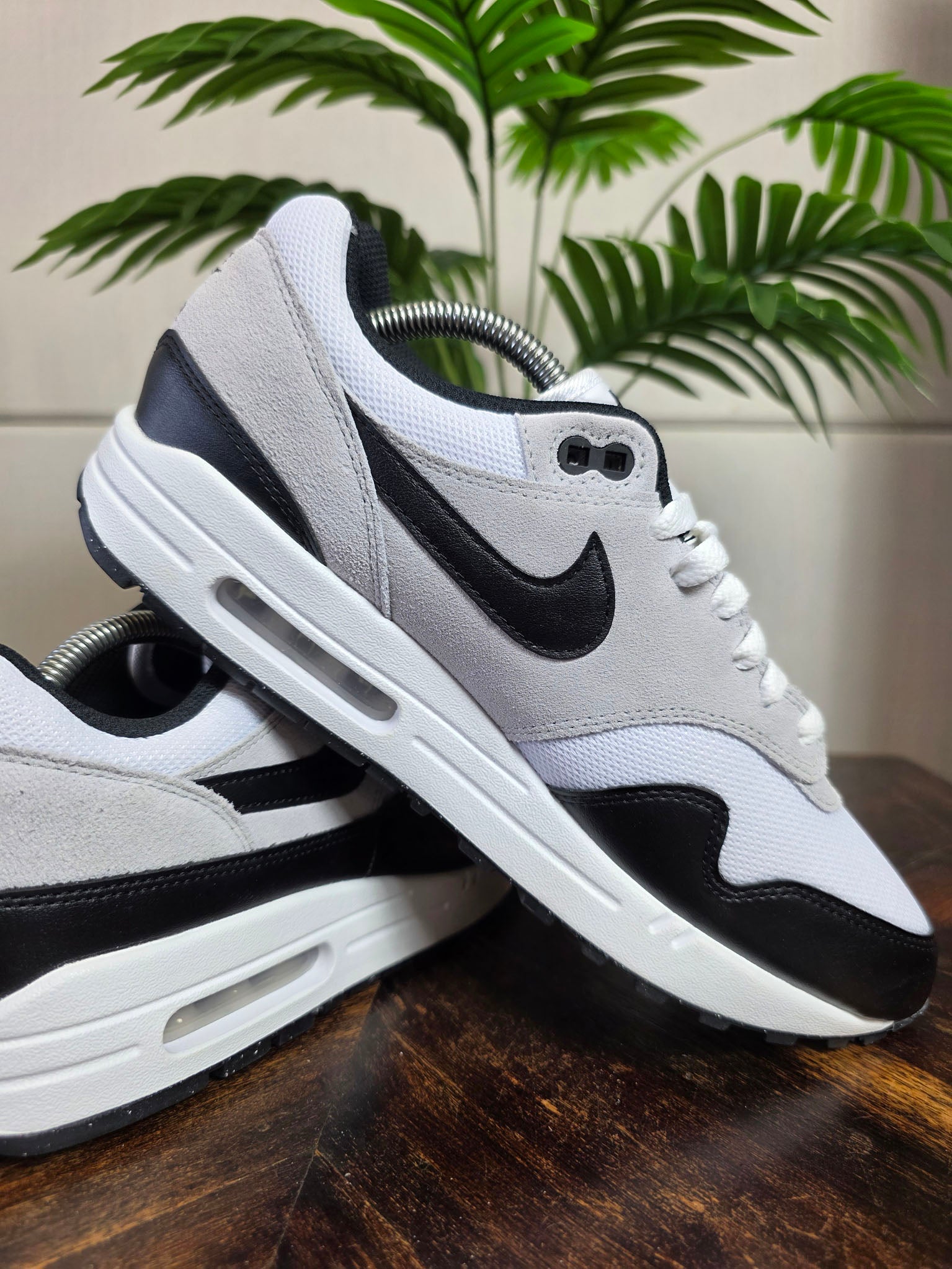 Nike Air Max 1 Essential Black White maat 43
