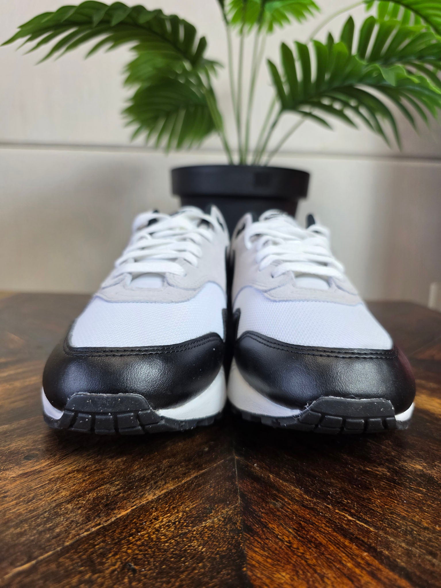 Nike Air Max 1 Essential Black White maat 43