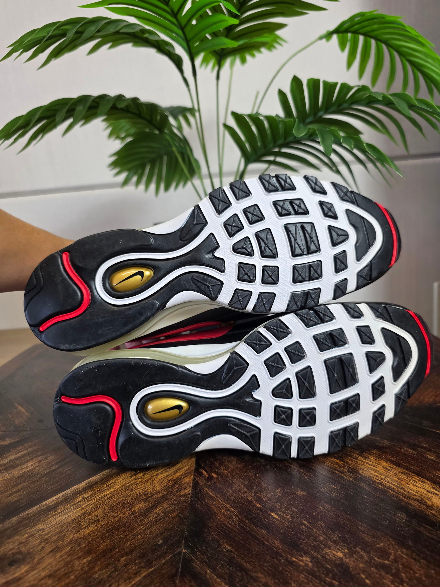 Nike Air Max 97 BW Metallic Gold University Red maat 44