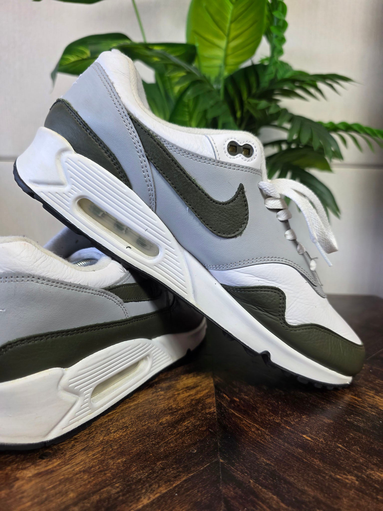 Nike Air Max 90/1 White Cargo Khaki maat 46