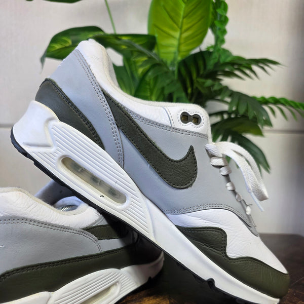 Nike Air Max 90/1 White Cargo Khaki maat 46