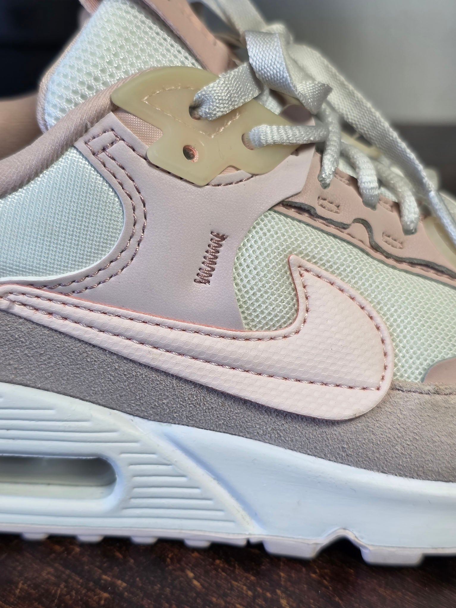 Nike Air Max 90 Futura Pink maat 36