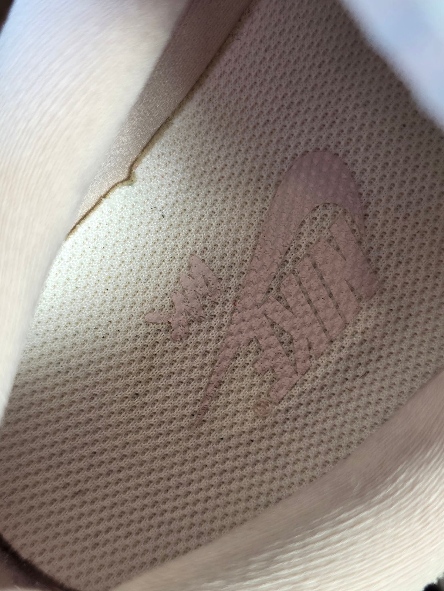 Nike Air Max 90 Futura Pink maat 36