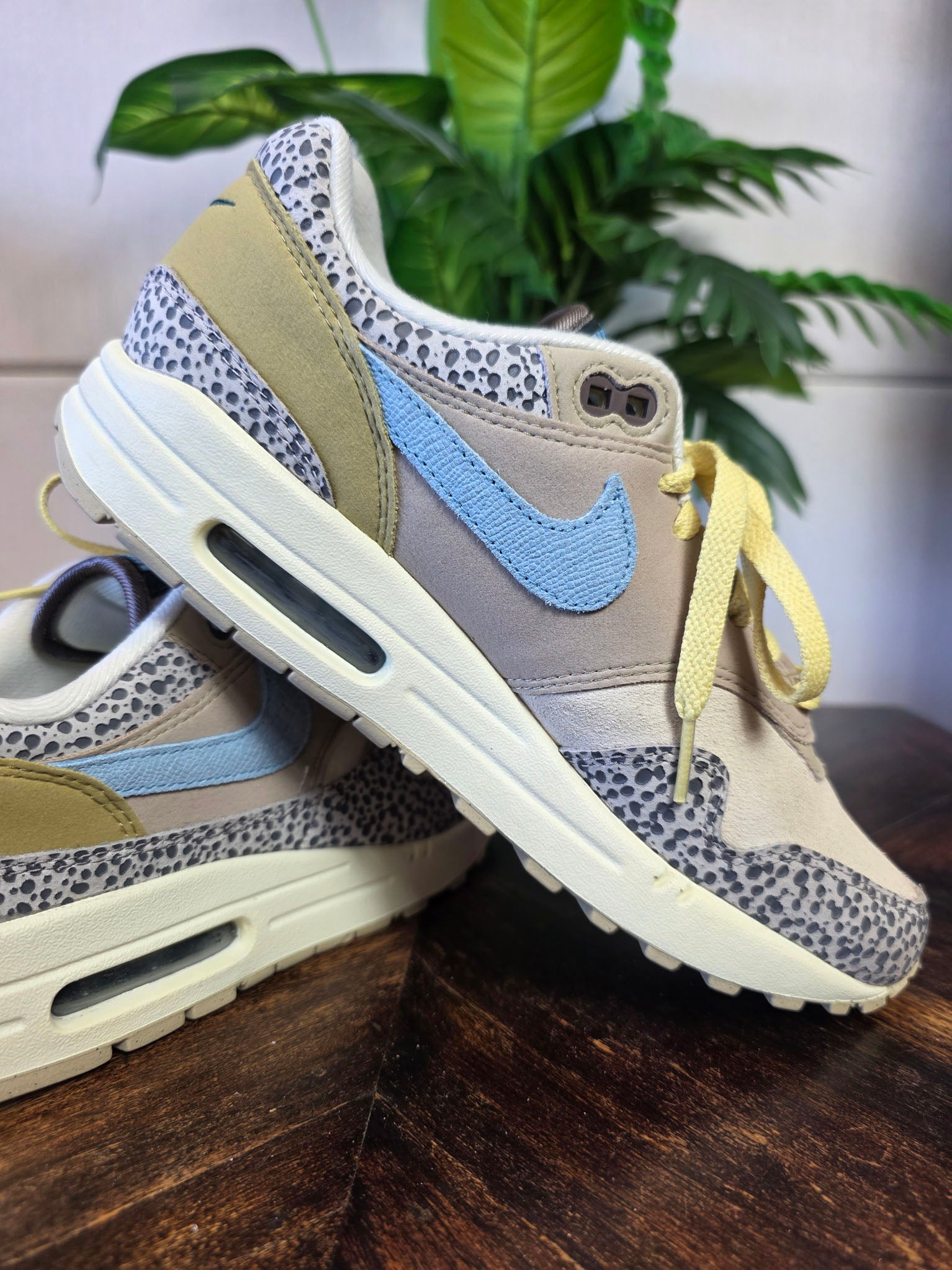 Nike Air Max 1 Cobblestone maat 41