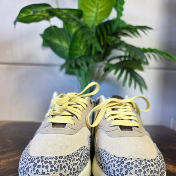 Nike Air Max 1 Cobblestone maat 41