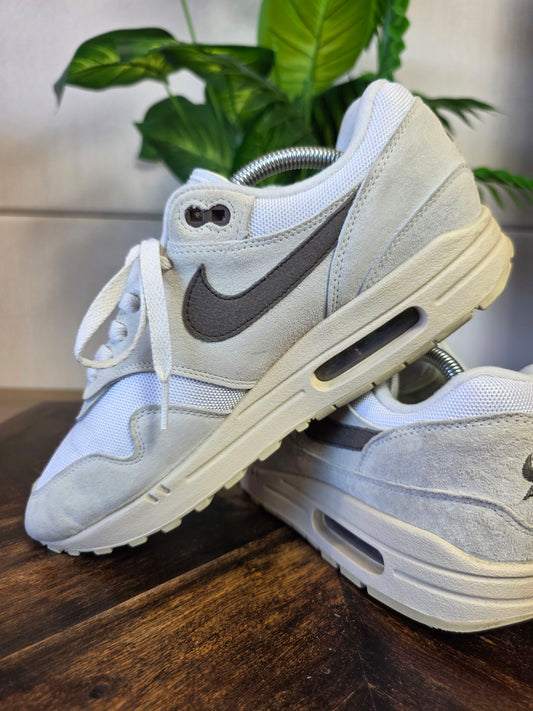 Nike Air Max 1 Ironstone maat 44