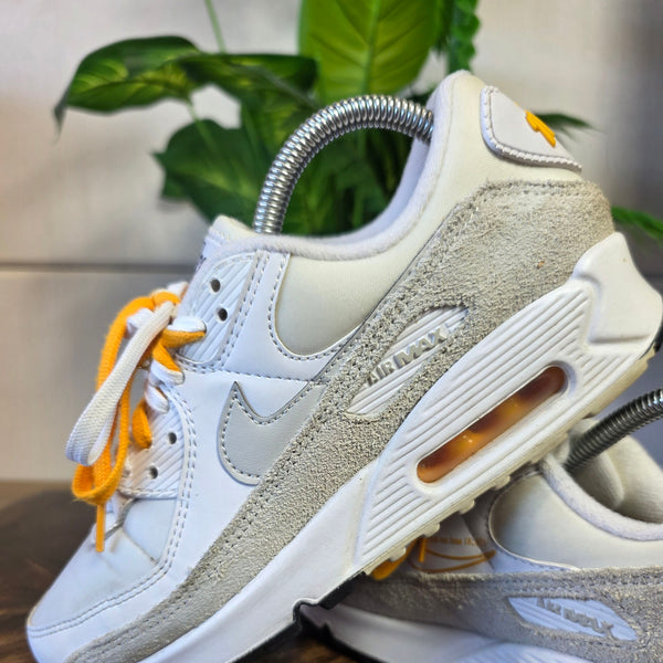Nike Air Max 90 First Use Light Bone maat 39