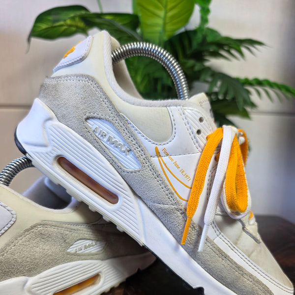 Nike Air Max 90 First Use Light Bone maat 39