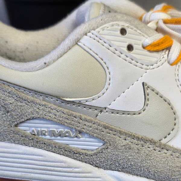 Nike Air Max 90 First Use Light Bone maat 39