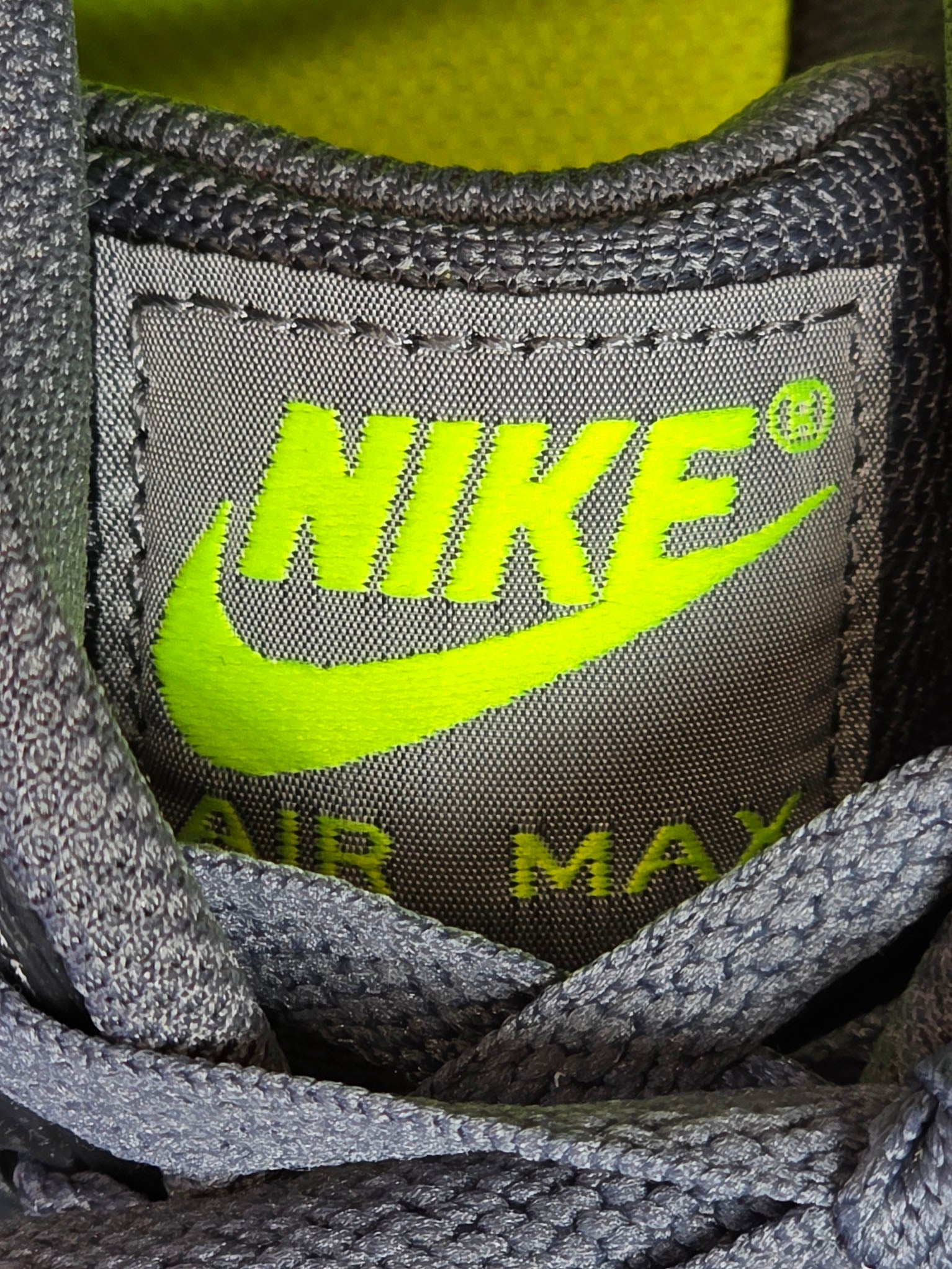 Nike Air Max 90 Next Nature GS "Dark Grey Volt" maat 40