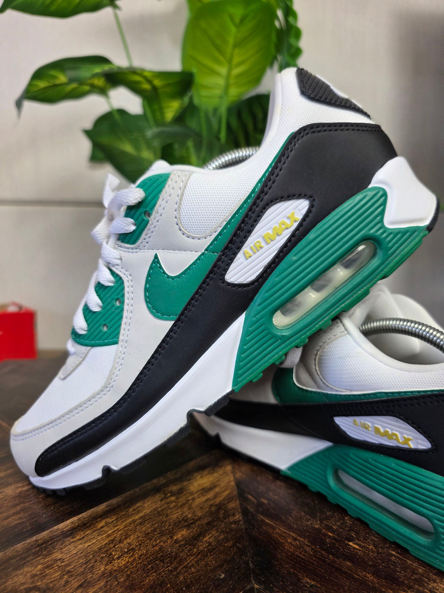 Nike Air Max 90 'Malachite' maat 45