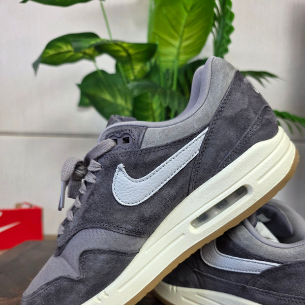 Nike Air Max 1 PRM Crepe 