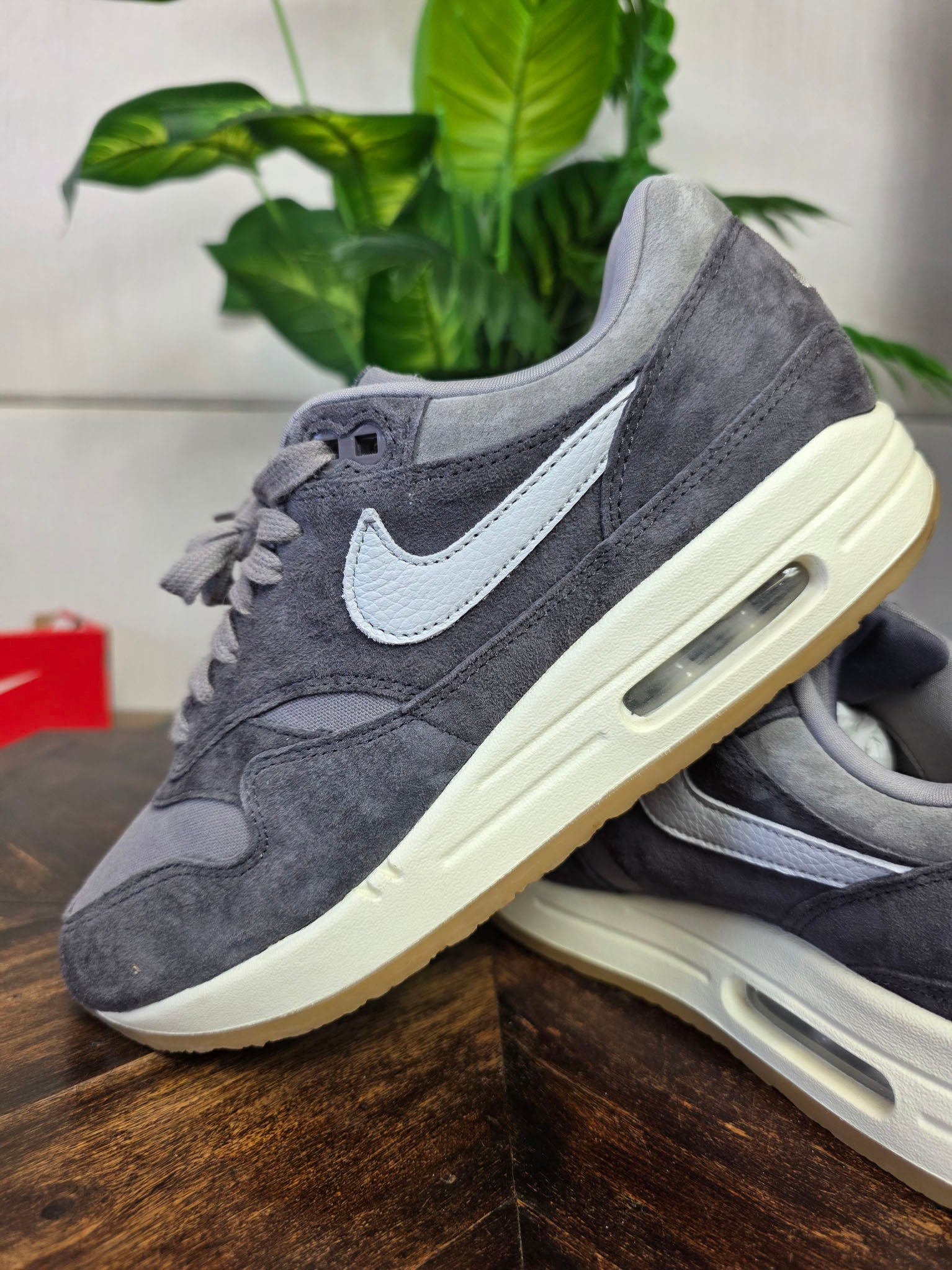 Nike Air Max 1 PRM Crepe "Soft Grey" maat 41