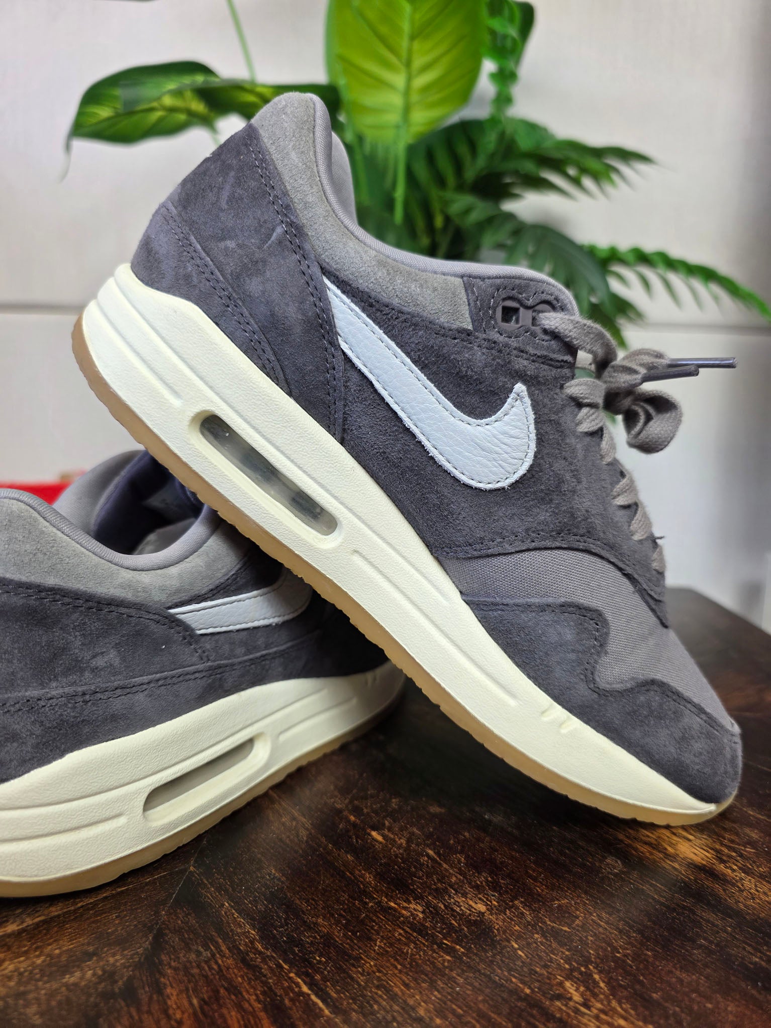 Nike Air Max 1 PRM Crepe "Soft Grey" maat 41