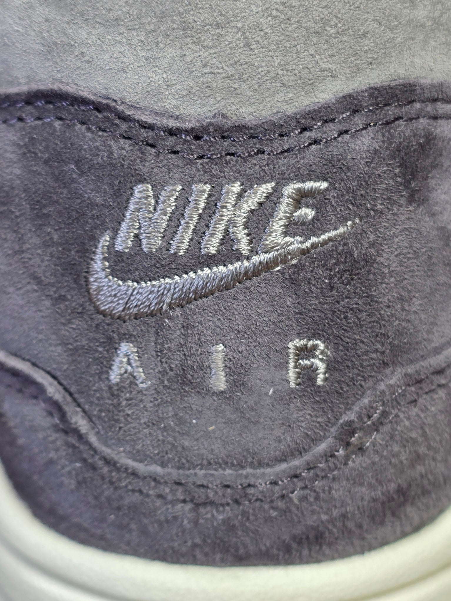 Nike Air Max 1 PRM Crepe "Soft Grey" maat 41