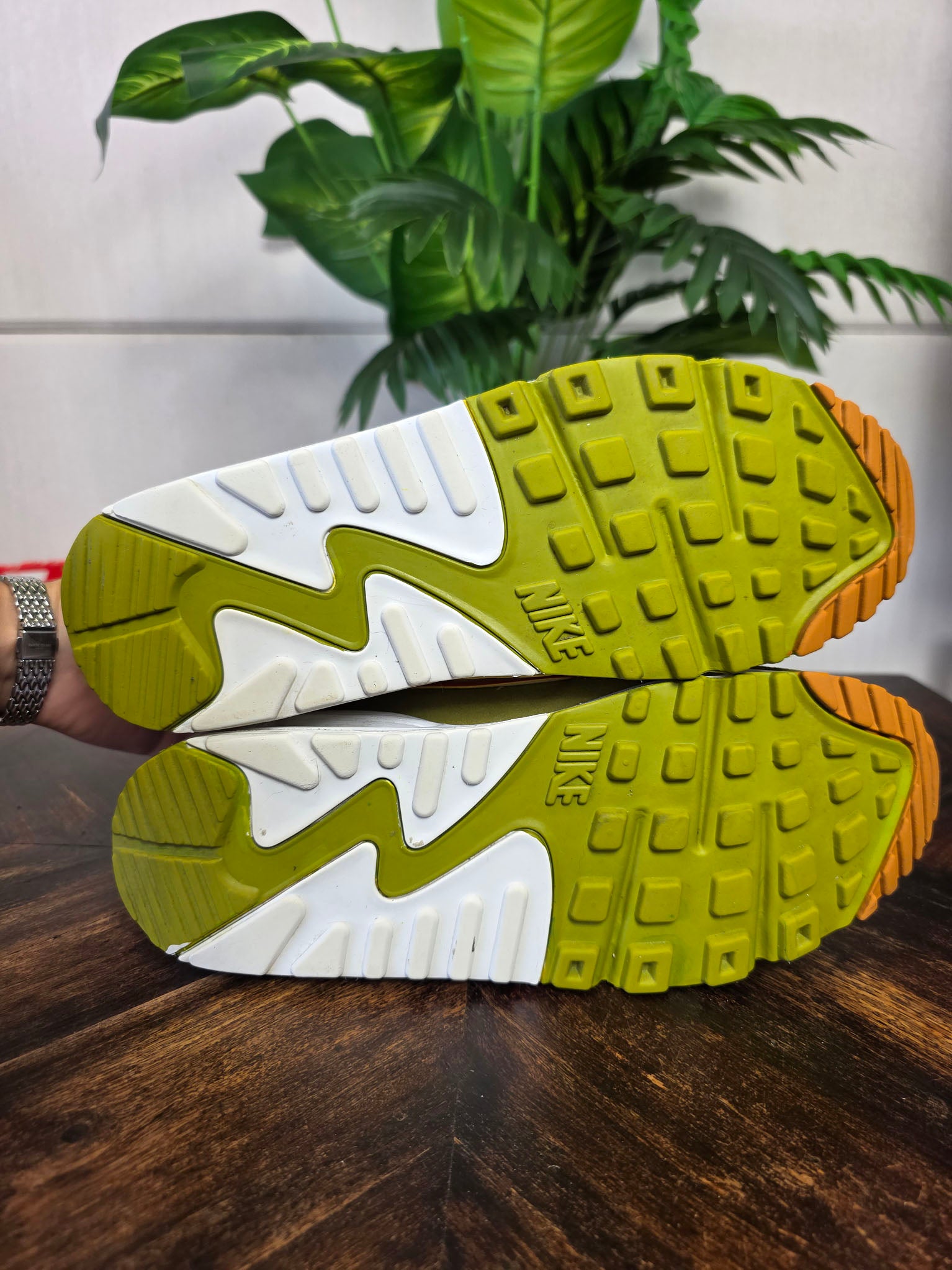 Nike Air Max 90 Futura Bright Mandarin maat 40