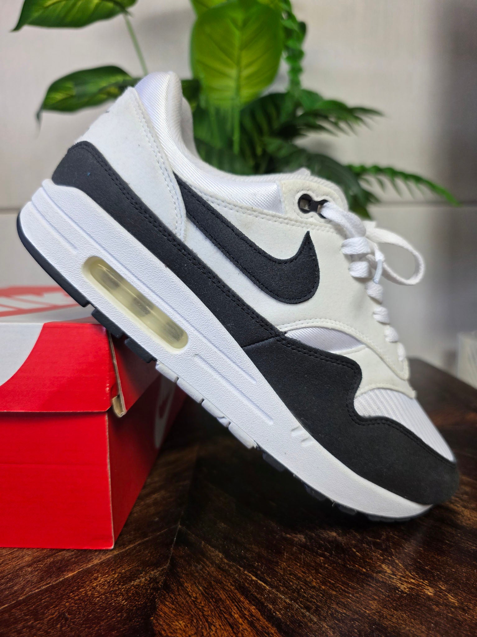 Nike Air Max 1 Black White maat 44