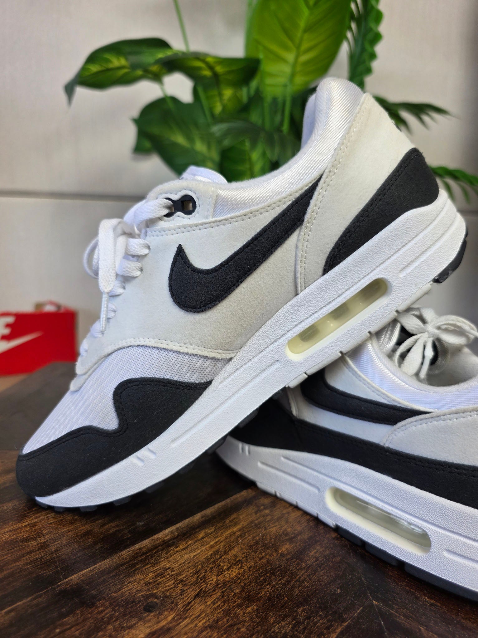 Nike Air Max 1 Black White maat 44