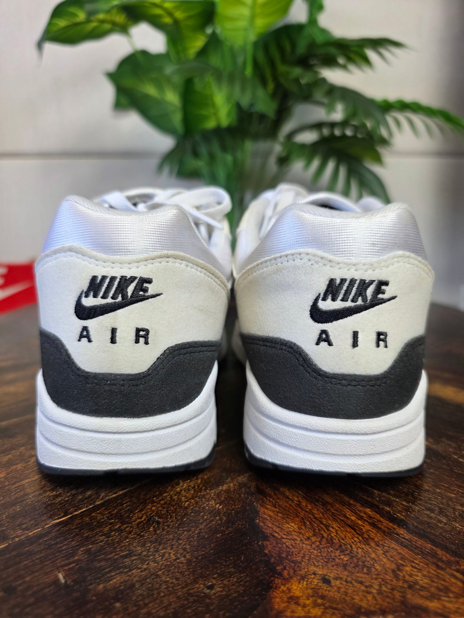 Nike Air Max 1 Black White maat 44