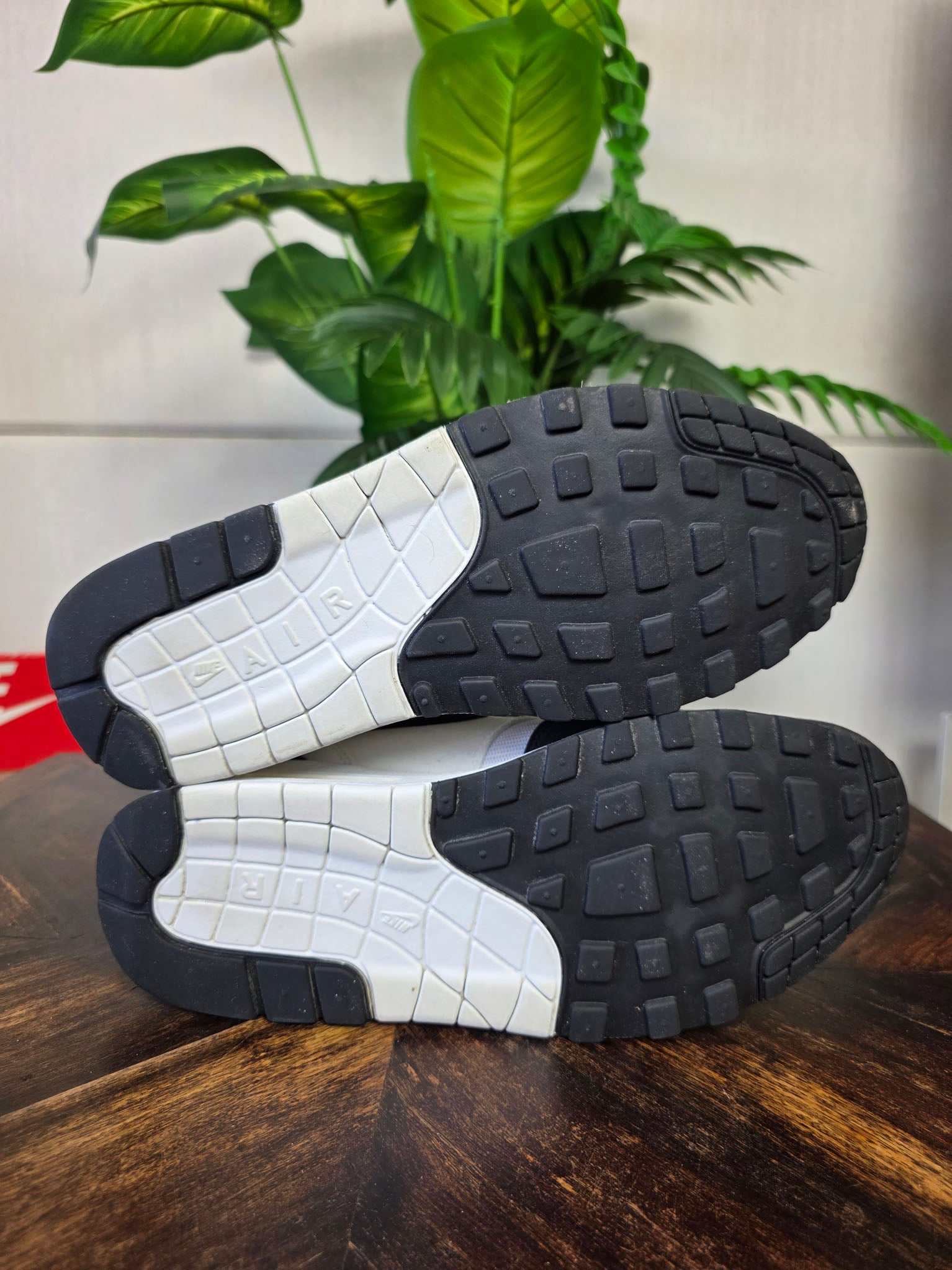 Nike Air Max 1 Black White maat 44