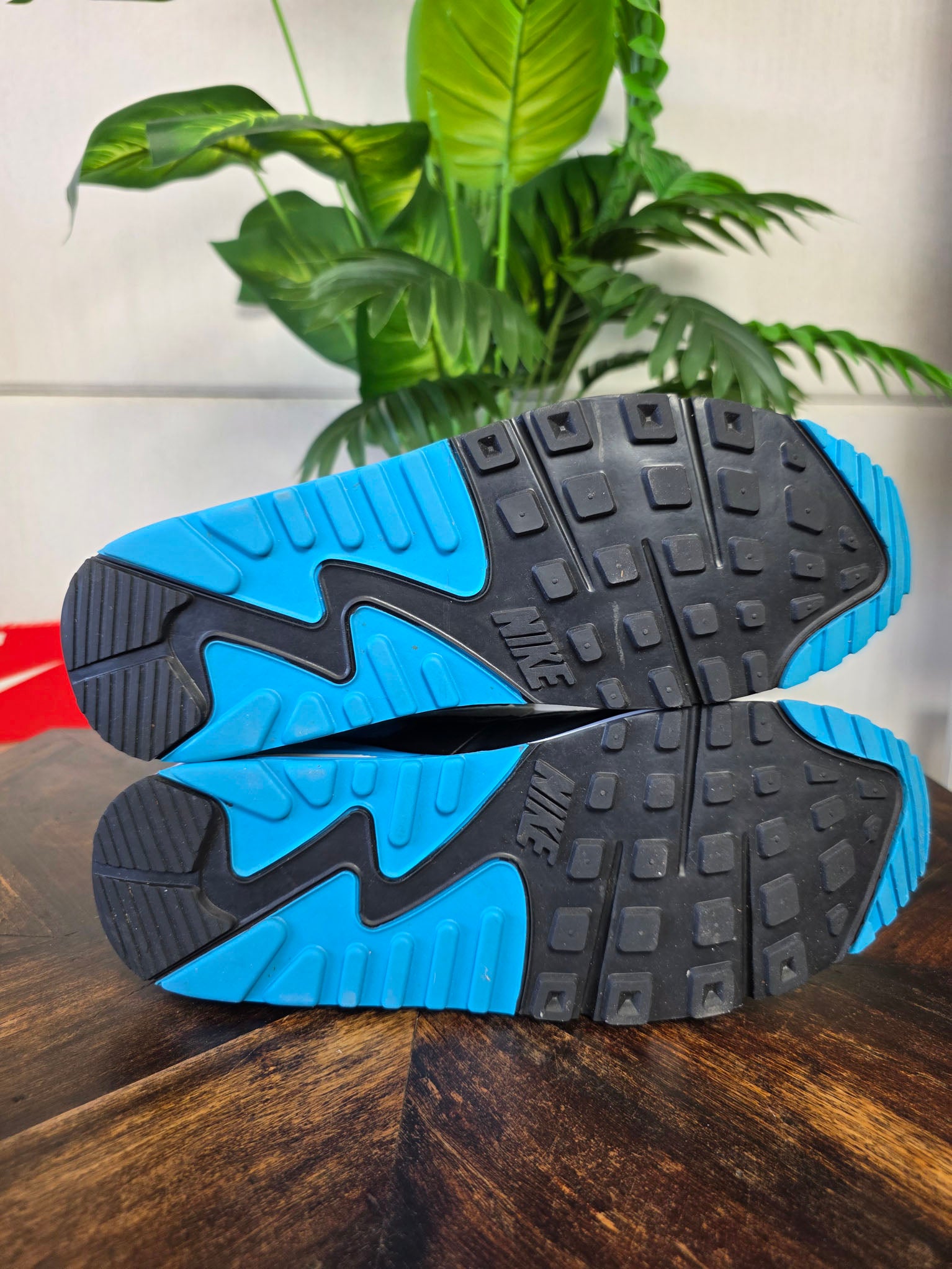 Nike Air Max 90 III Laser Blue maat 43