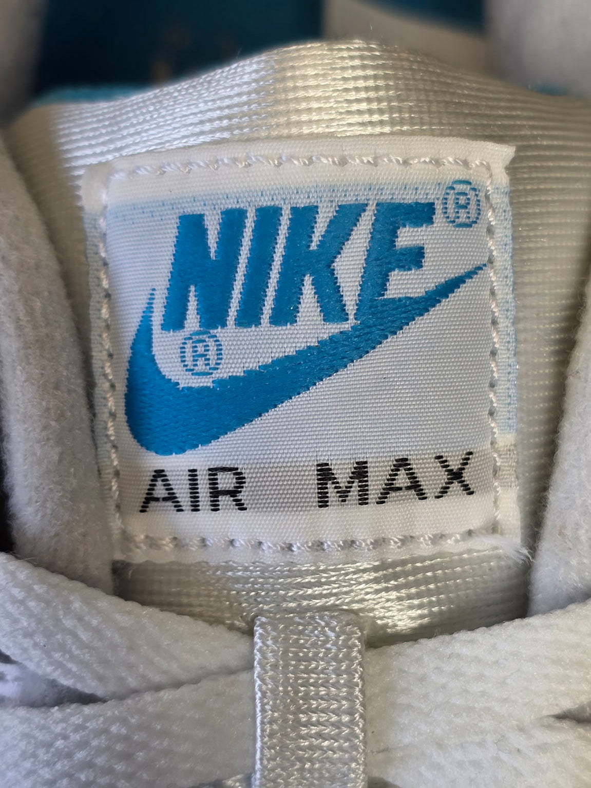 Nike Air Max 90 III Laser Blue maat 43