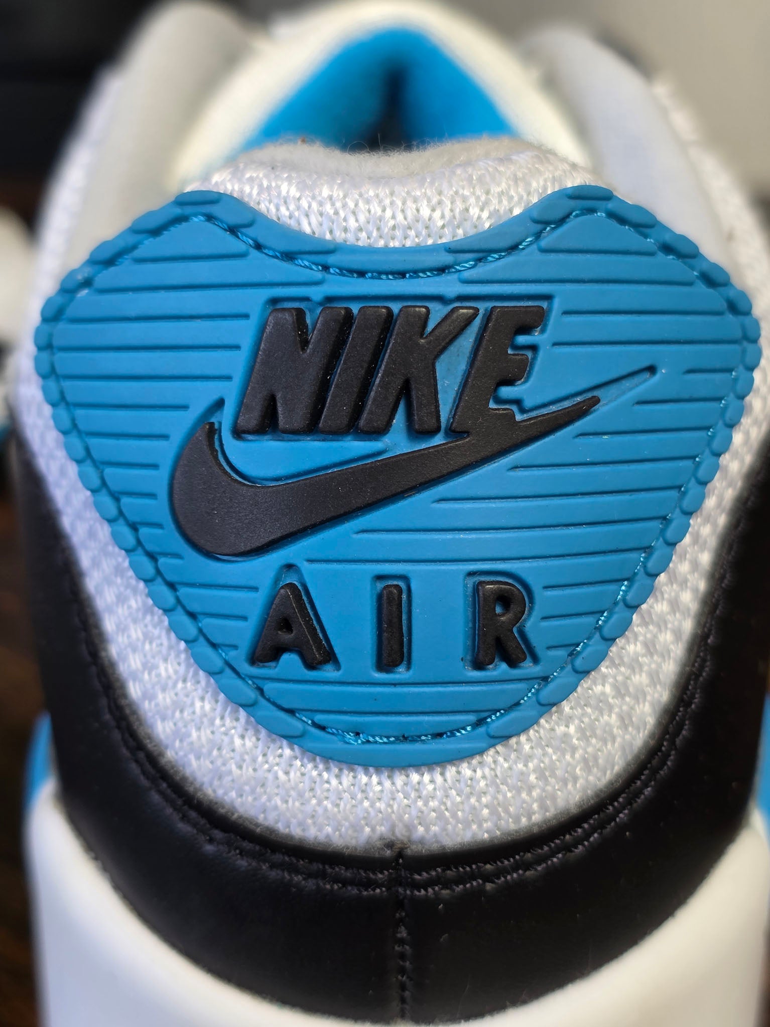 Nike Air Max 90 III Laser Blue maat 43