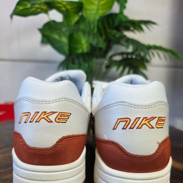 Nike Air Max 1 LX Rugged Orange maat 45,5